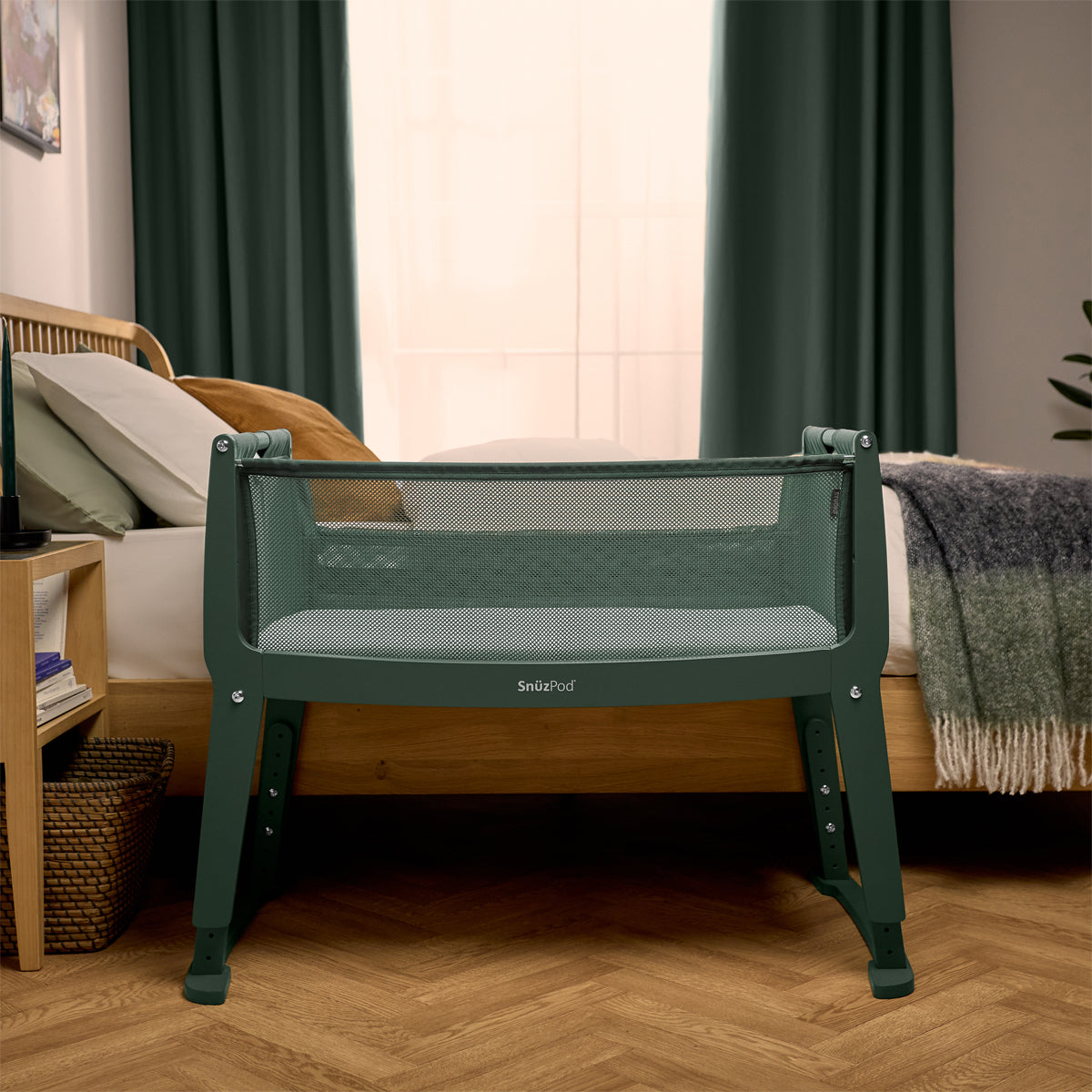 SnuzPod Studio Co-Sleeper Bedside Crib & Mattress - Berlin Green