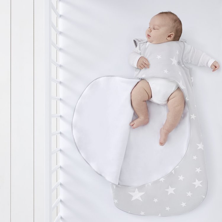 SnuzPouch Winter Sleeping Bag | 2.5 Tog | 0-6 Months  – White Stars