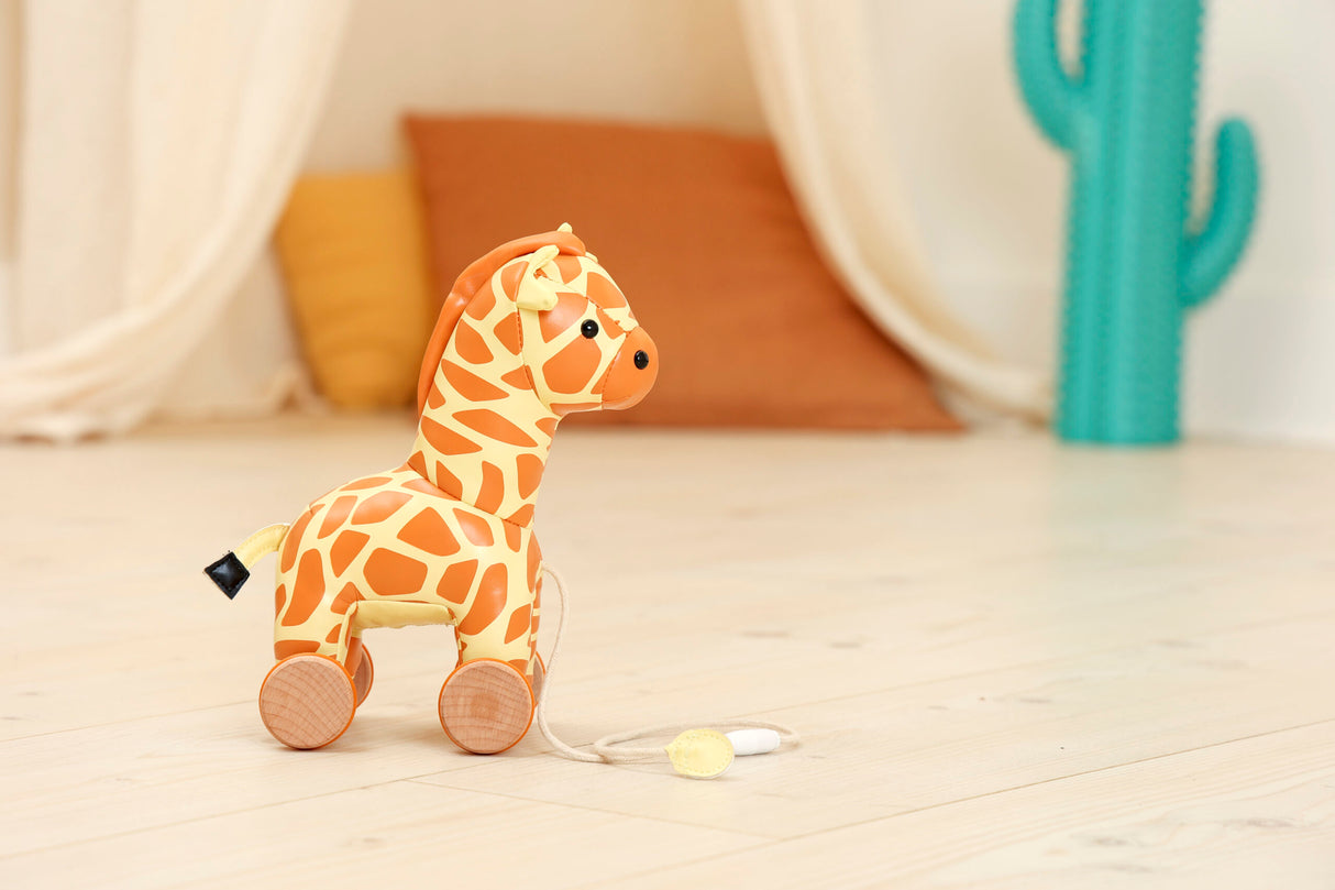 Little Big Friends Pull Along Animal Toy – Gina the Giraffe