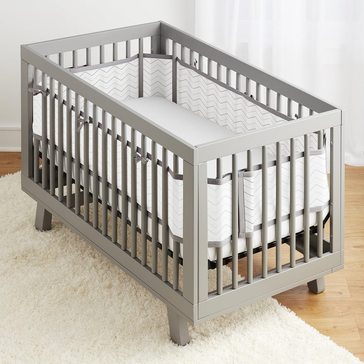 BreathableBaby Classic Breathable Mesh 4 Sided Crib Liner – Grey Chevron