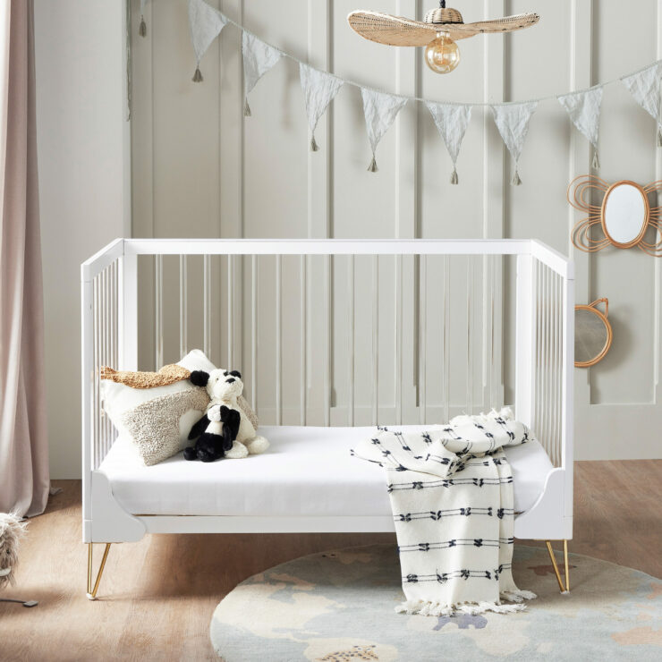 Babymore Kimi Mini Cot Bed – Acrylic