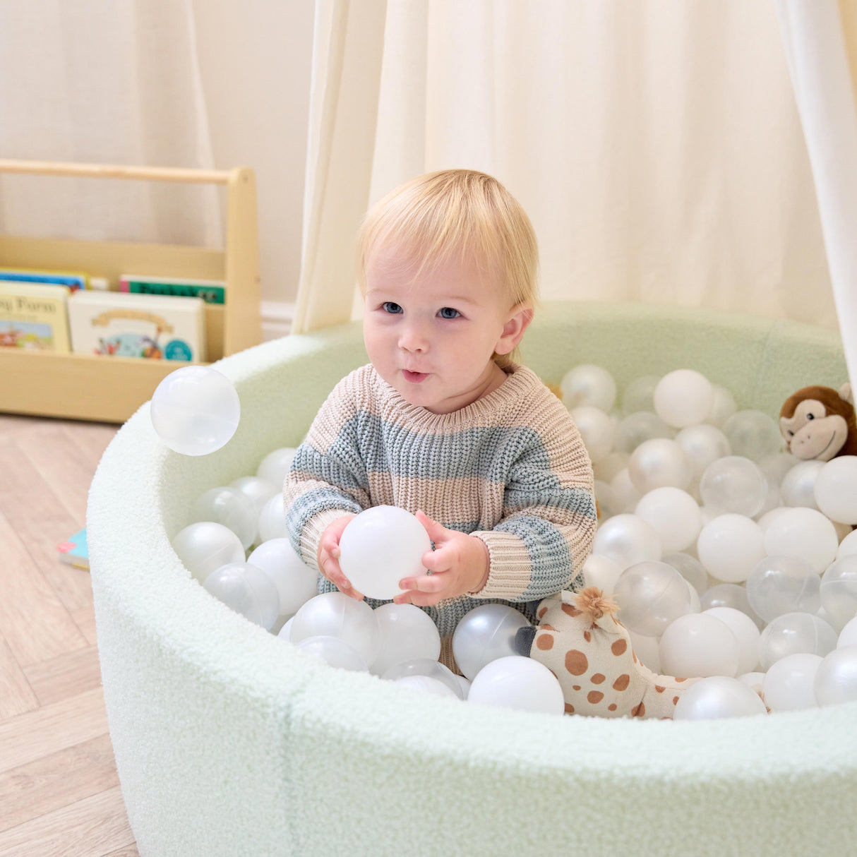 Tutti Bambini Bola Baby Ball Pit with Balls - Sea Mist