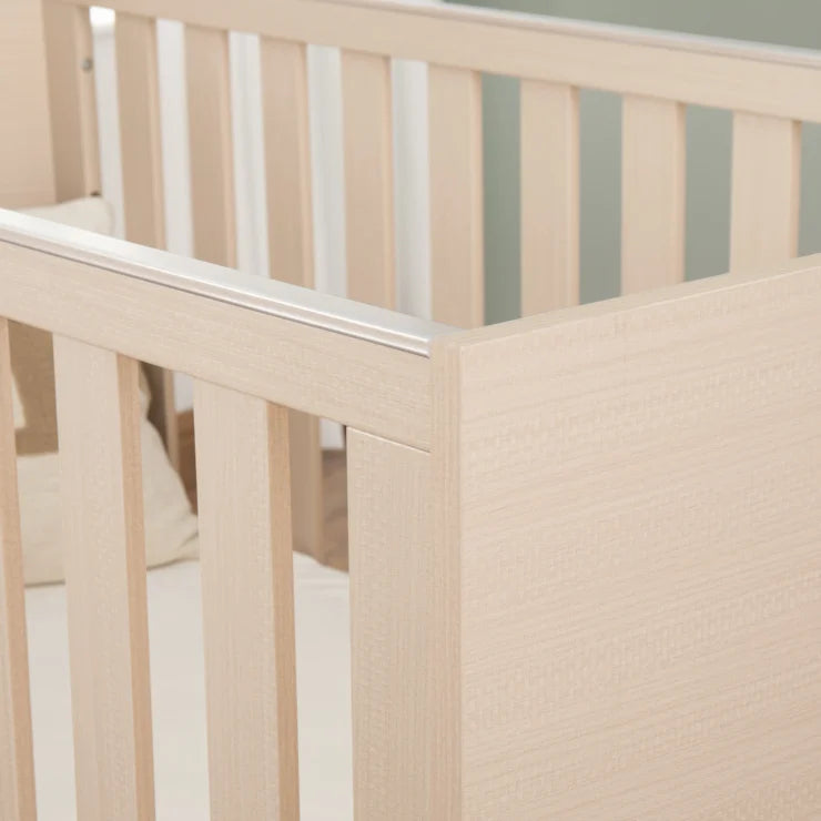 Babymore Dante Cot Bed - Natural