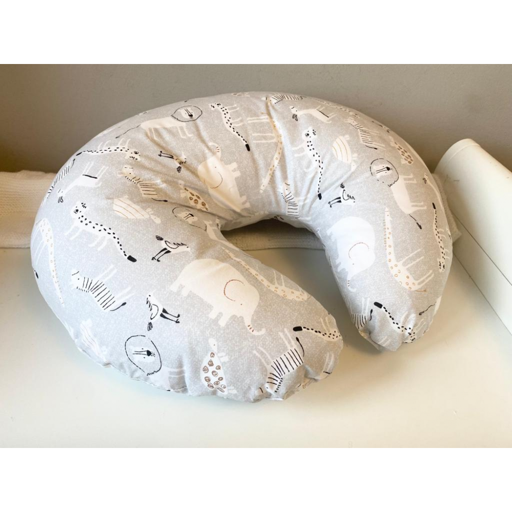 Cuddles Collection Feeding Support Nursing Pillow – Leo & Friends