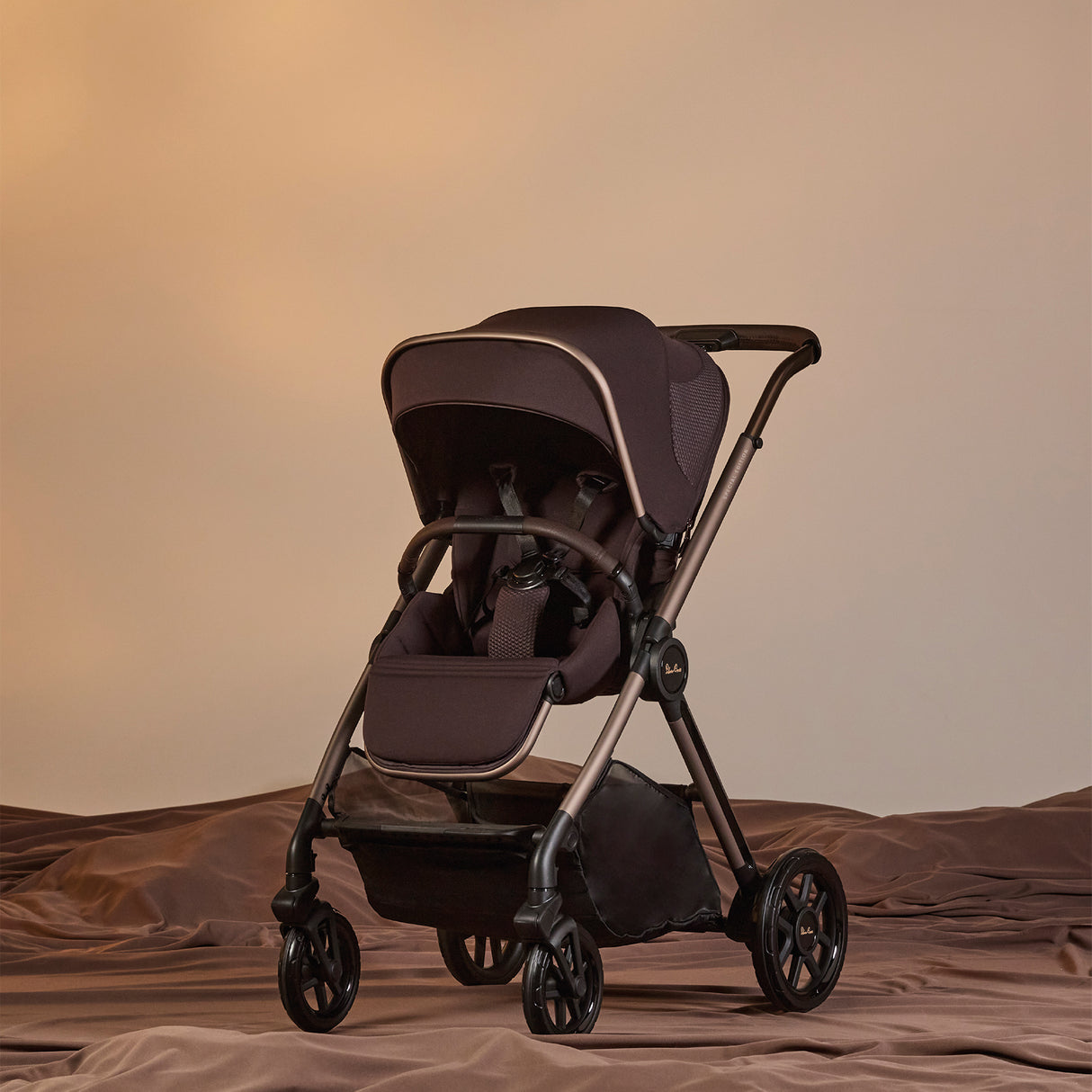 Silver Cross Reef 2 Special Edition Ultimate Travel System Bundle with Dream Car Seat and ISOFIX Base - Ganache