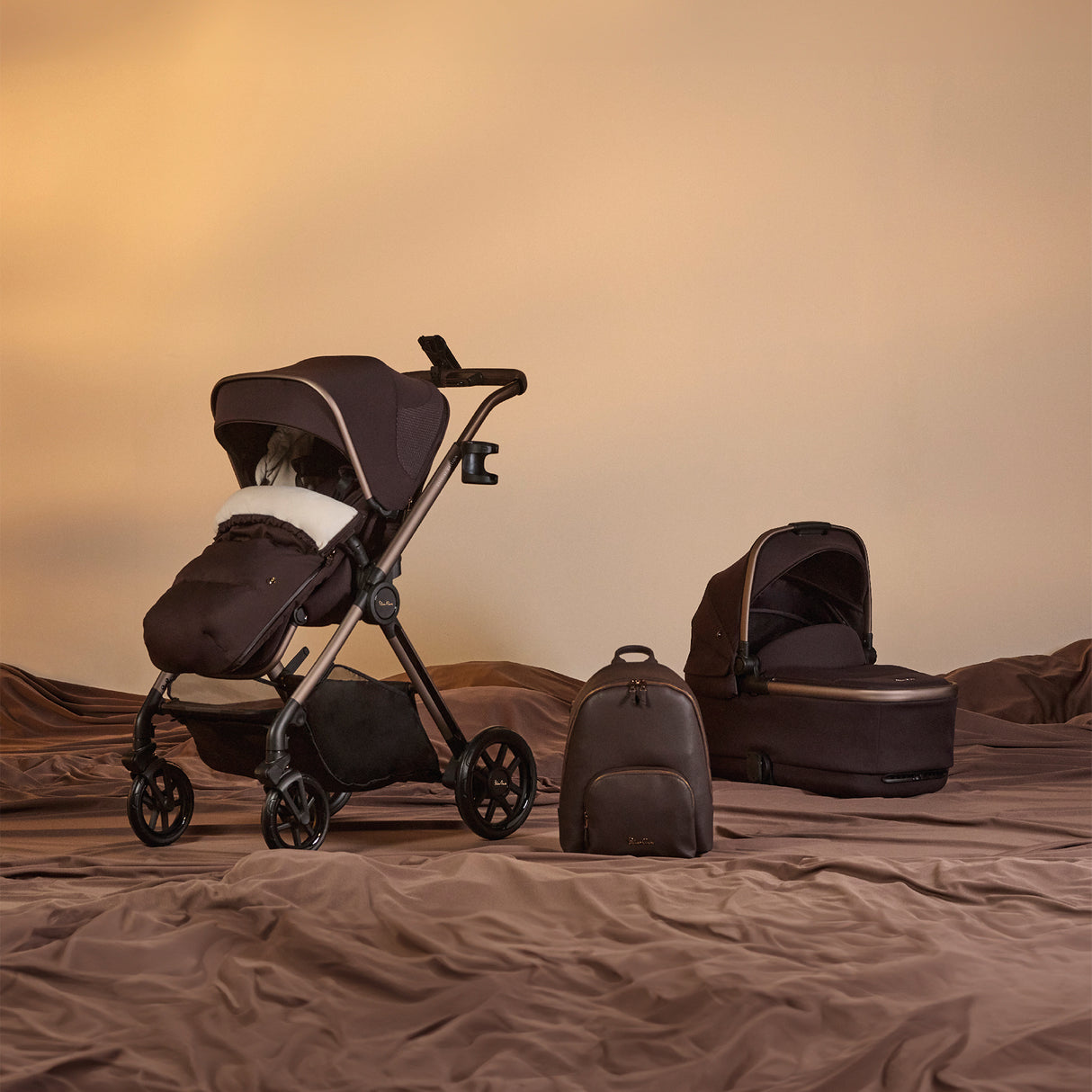 Silver Cross Reef 2 Special Edition Ultimate Travel System Bundle with Dream Car Seat and ISOFIX Base - Ganache