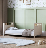 Silver Cross Seville 2 Piece Nursery Furniture Set with Convertible Cot Bed to Toddler Bed & Dresser