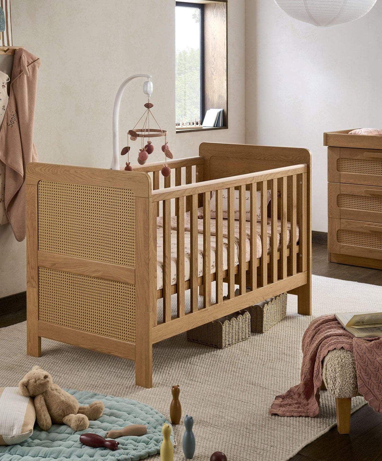 Mamas & Papas Esna 2 Piece Nursery Furniture Set with Cot Bed and Dresser - Rattan