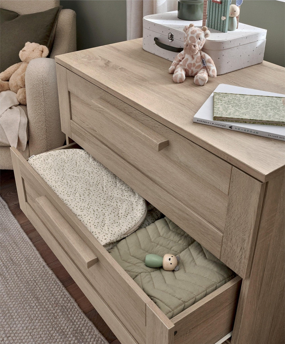 Mamas & Papas Atlas 2 Piece Nursery Furniture Set with Cot Bed & Dresser - Light Oak