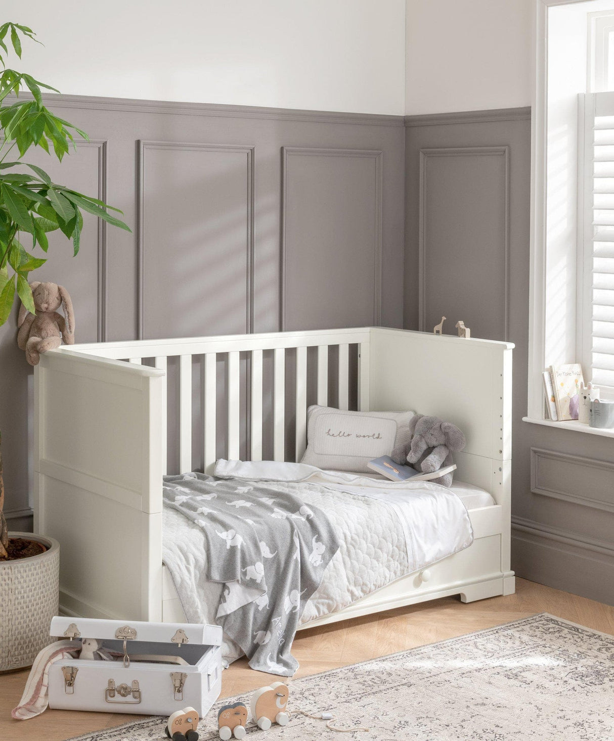 Mamas & Papas Oxford 3 Piece Nursery Furniture Set with Cot Bed, Dresser and Wardrobe - White