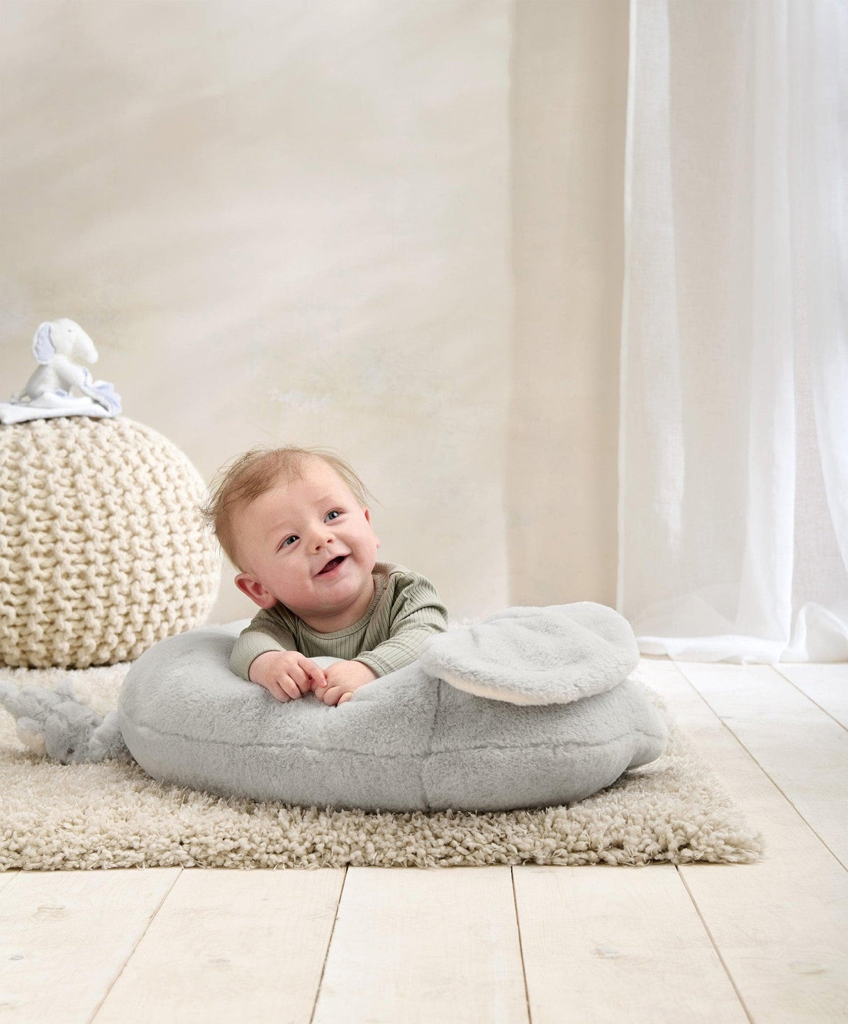 Mamas & Papas Tummy Time Snugglerug - Welcome to the World Elephant