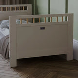 Silver Cross Seville 2 Piece Nursery Furniture Set with Convertible Cot Bed to Toddler Bed & Dresser