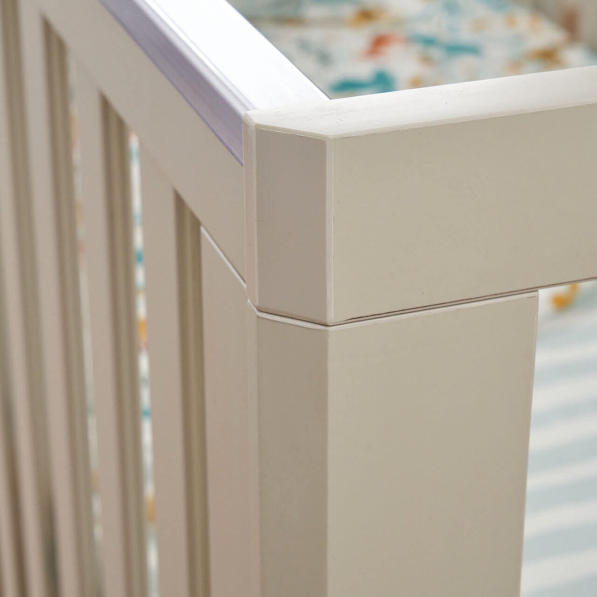 Tutti Bambini Hygge Cot Bed - Light Oak/White Sand