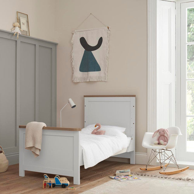 Tutti Bambini Verona Cot Bed - White / Oak