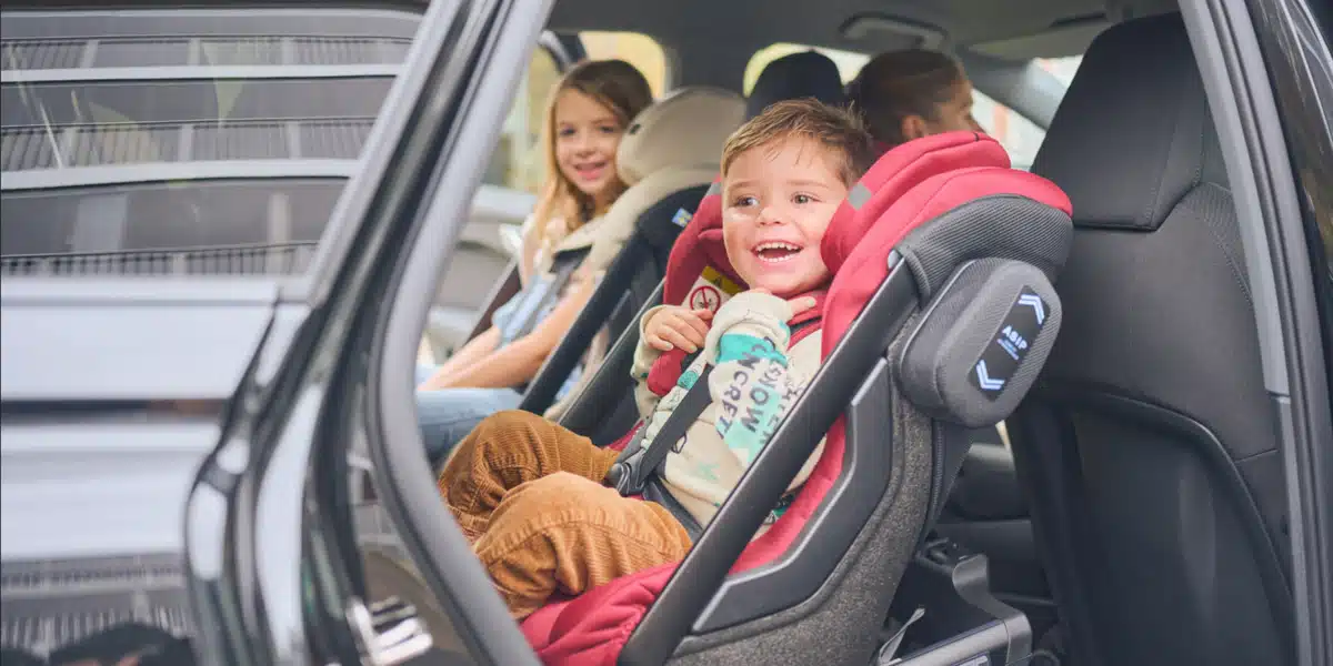 When to change car seats for children - a full overview